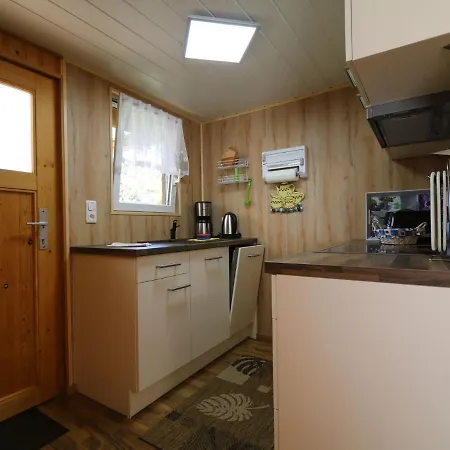 Fabulous Bungalow In Near Sea 펜션 *
