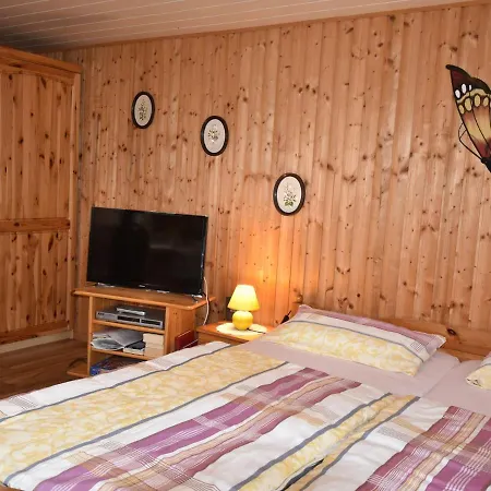 Fabulous Bungalow In Near Sea 펜션