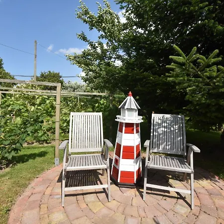 펜션 Fabulous Bungalow In Near Sea Steffenshagen