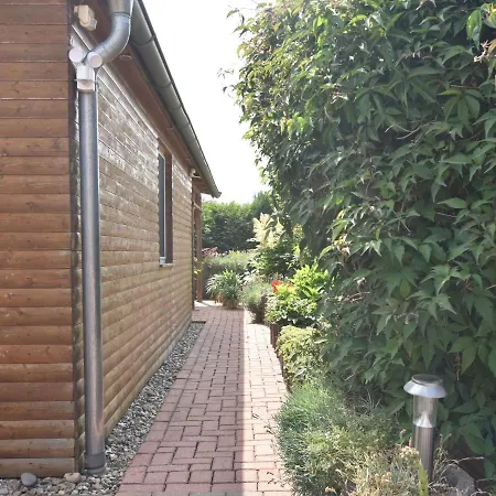 펜션 Fabulous Bungalow In Near Sea