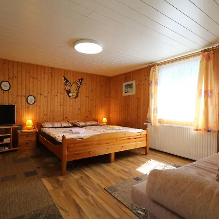 펜션 Fabulous Bungalow In Near Sea